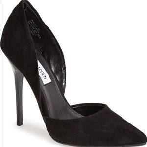 Steve Madden Varcityy Suede Pump - BLACK